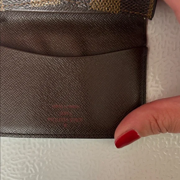 Louis Vuitton Black and Brown Checkered Card Holder with box. - Picture 4 of 12